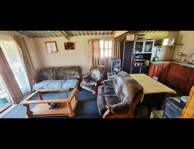 2 BEDROOM FREESTANDING FOR SALE IN UMTENTWENI